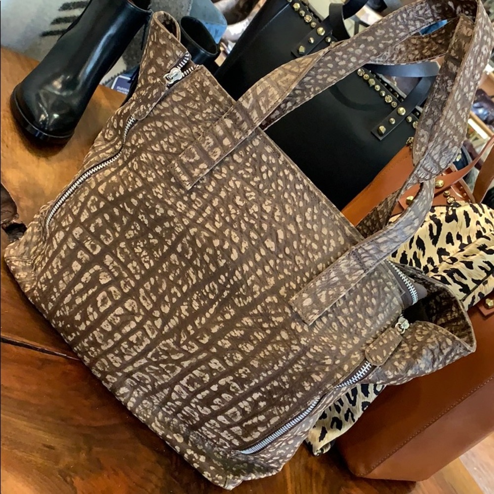 Cape Buffalo Zip Tote Bag